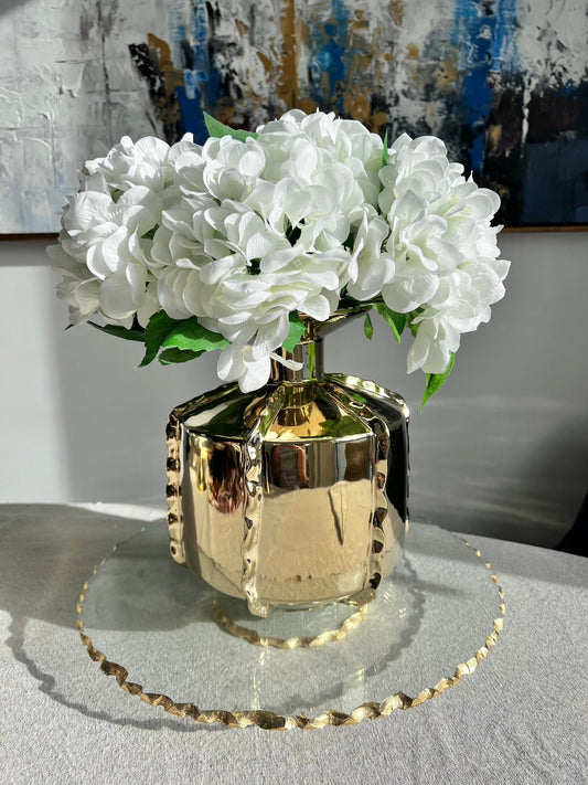 Exquisite Gift-Giving Guide: Elevate Your Holidays with Timeless Home Decor