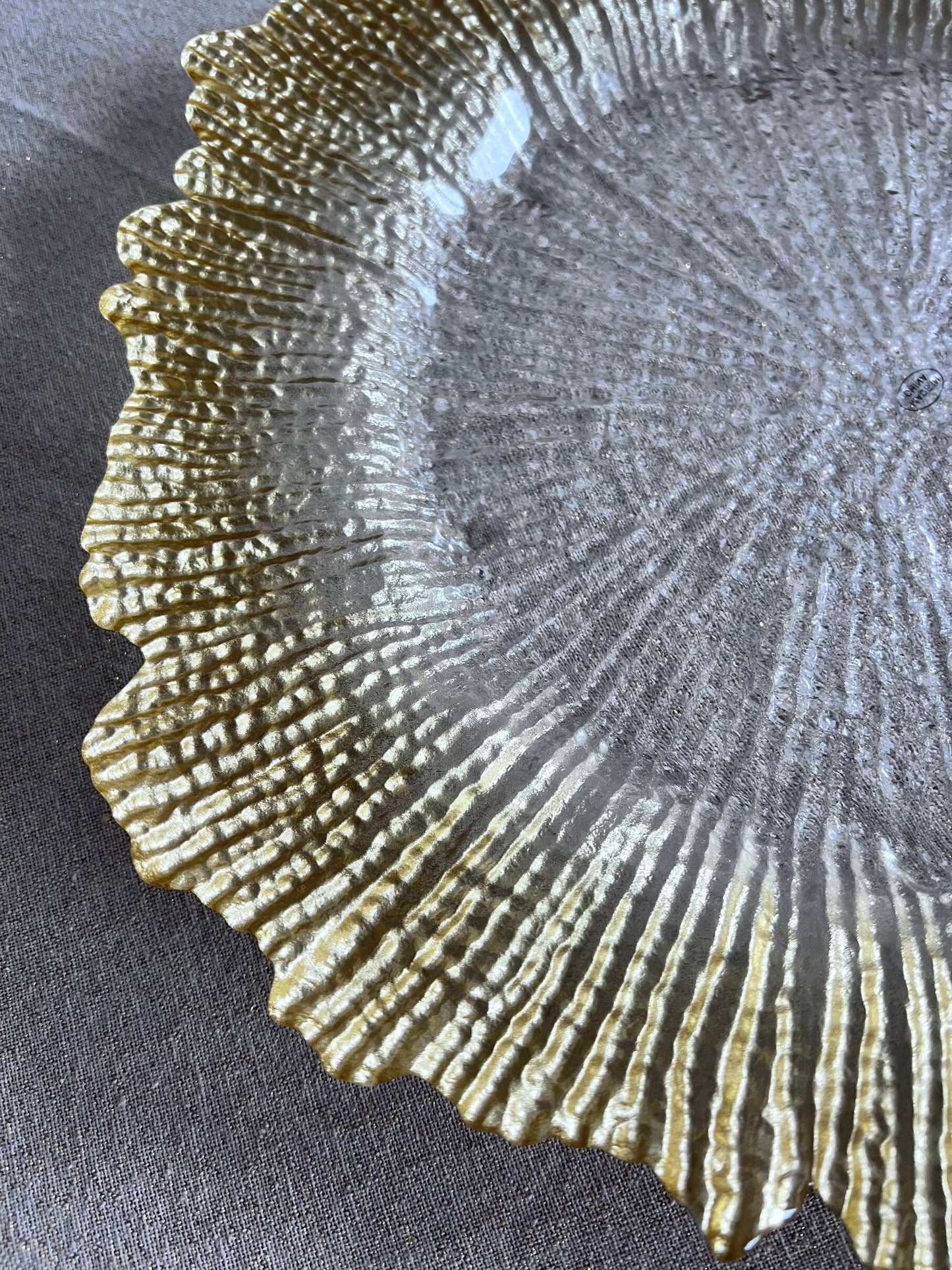 Gold Flower Shaped Chargers - Set Of Four Charger plates High Class Touch - Home Decor