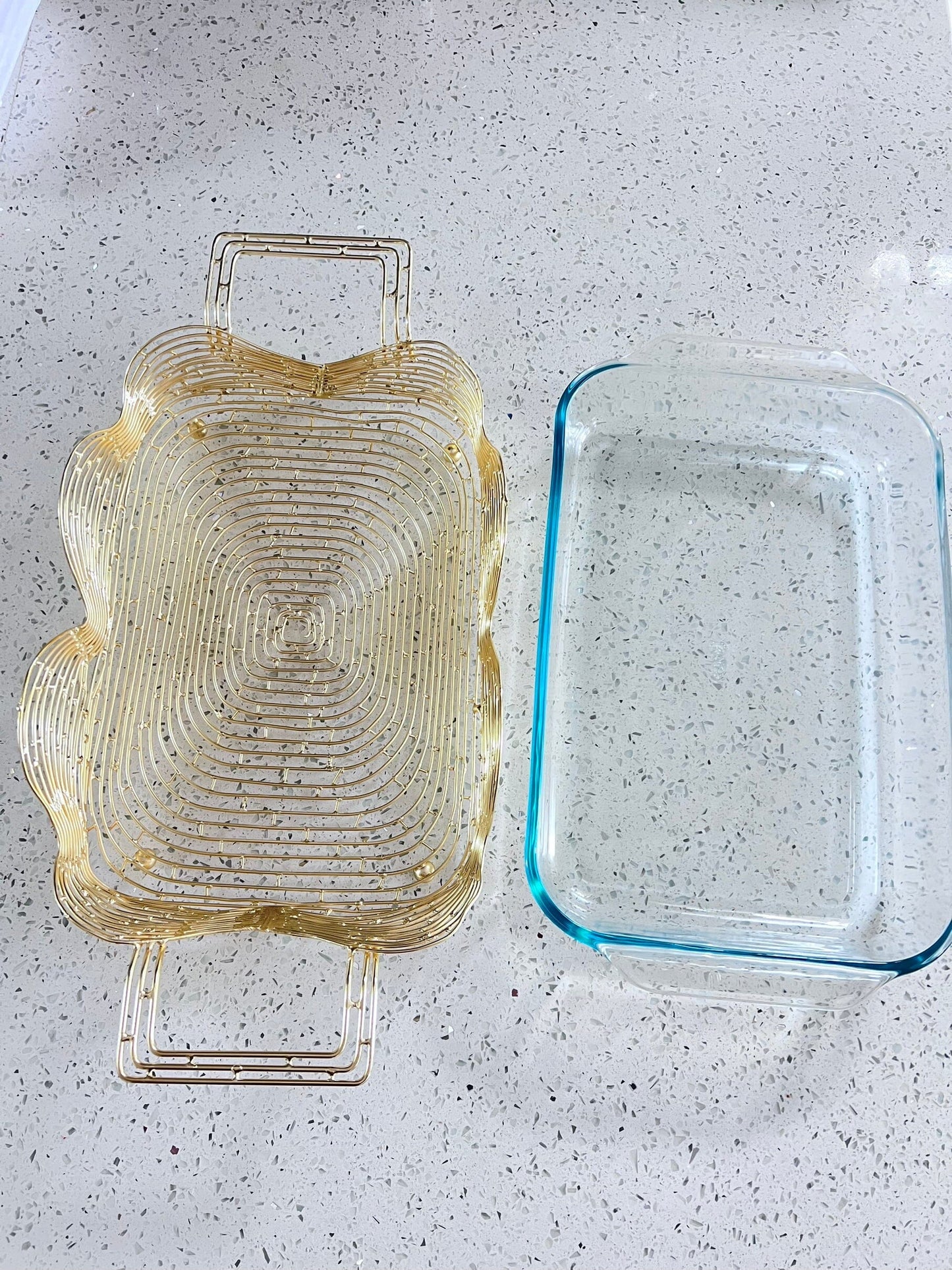 Rectangular Serving Pyrex Holder with Leaf Design Pyrex High Class Touch - Home Decor Brick Design