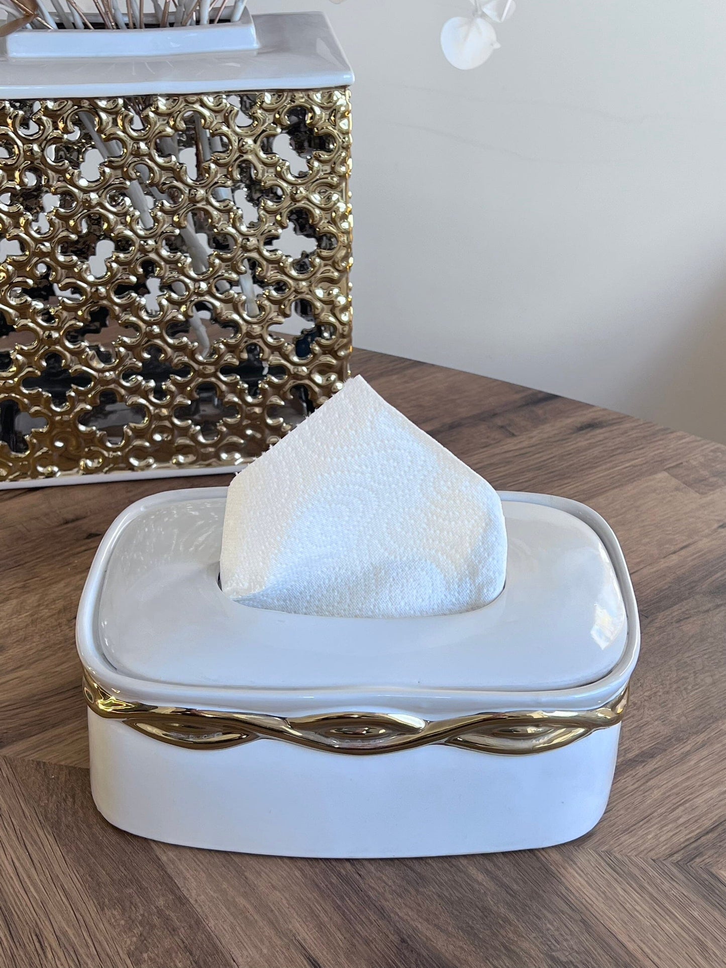 White Tissue Box Gold Rounded Design Facial Tissue Holders High Class Touch - Home Decor