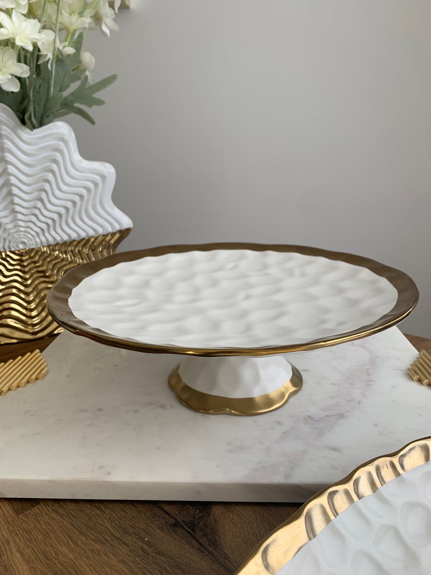 Porcelain White Cake Stand with Gold Border Cake Stands High Class Touch - Home Decor 