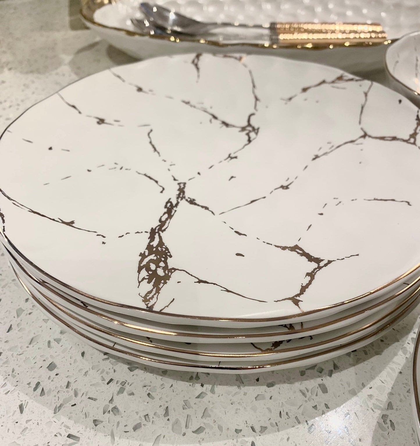 Set Of 4 White Porcelain Dinner Plates With Gold Design Plates High Class Touch - Home Decor