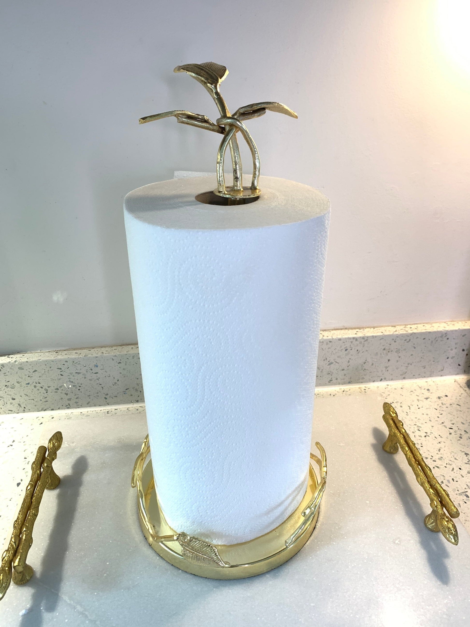 Stainless Steel Paper Towel Holder with Gold Leaf Design Kitchen roll holder High Class Touch - Home Decor