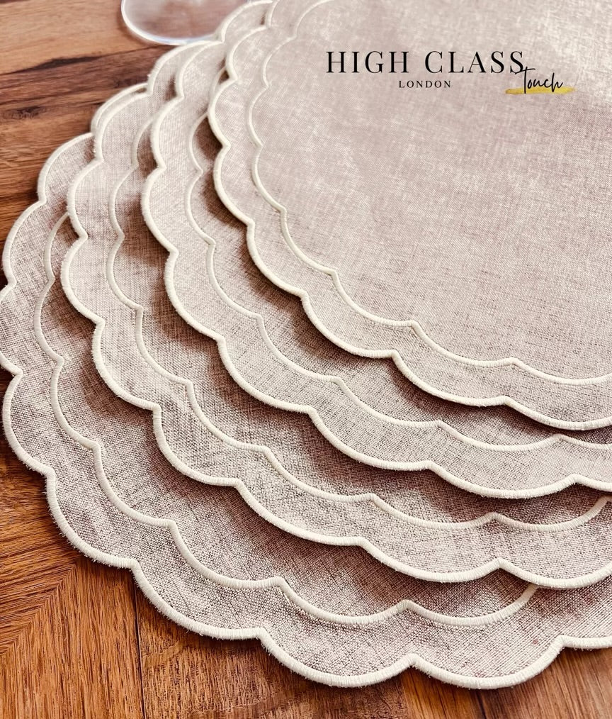 Scalloped Round Table Placemats Set of 4