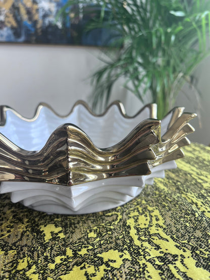 White and Gold Scalloped Ceramic Fruit Bowl (with imperfection)