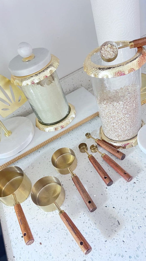 8 Gold Measuring Cups and Scoops with Wooden Handle Set Cutlery High Class Touch - Home Decor 