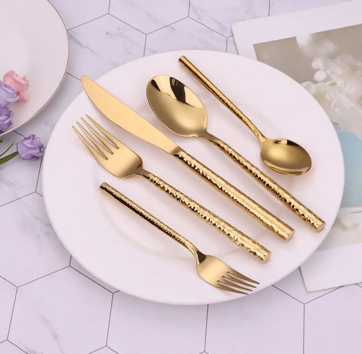 Silver and Gold handle Cutlery Set, Service For 4, 20 pcs - High Class Touch