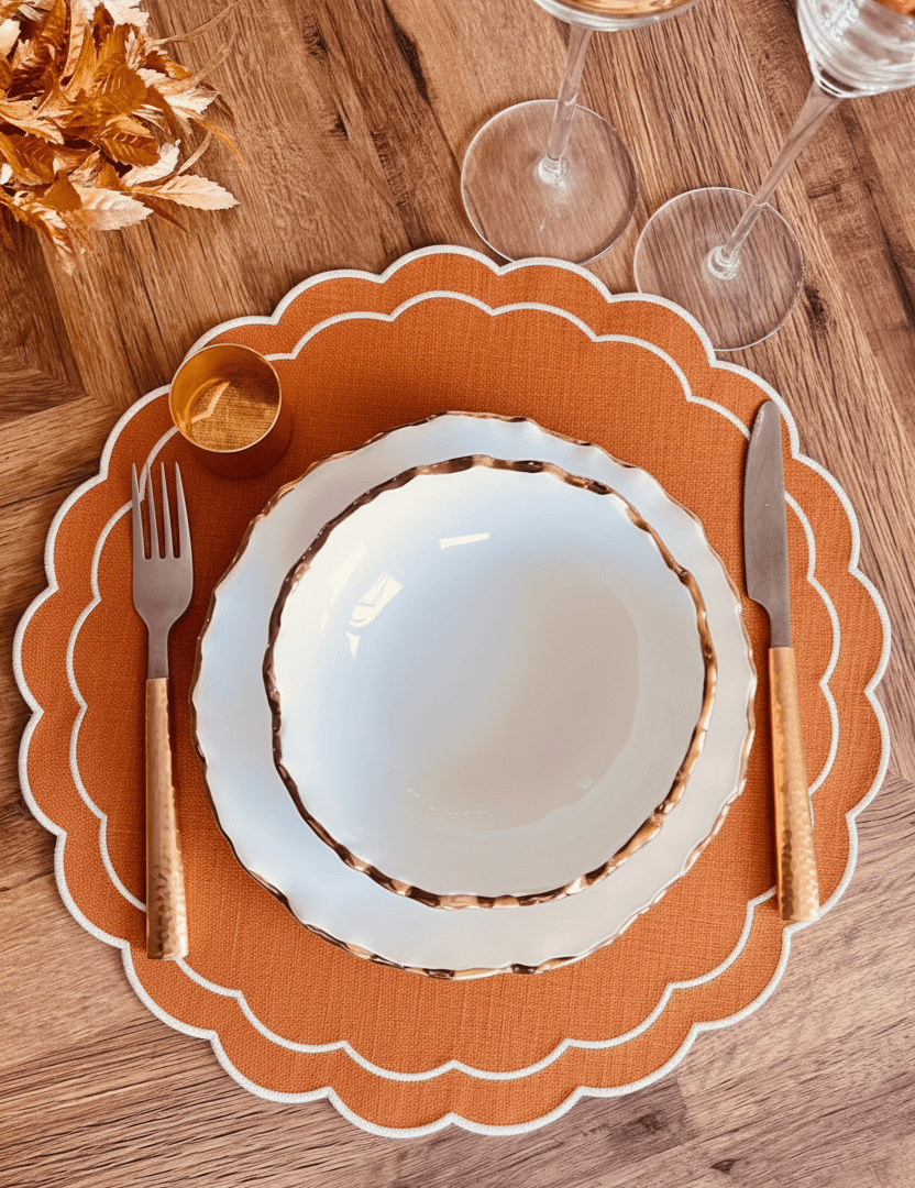 Scalloped Round Table Placemats Set of 4 - High Class Touch