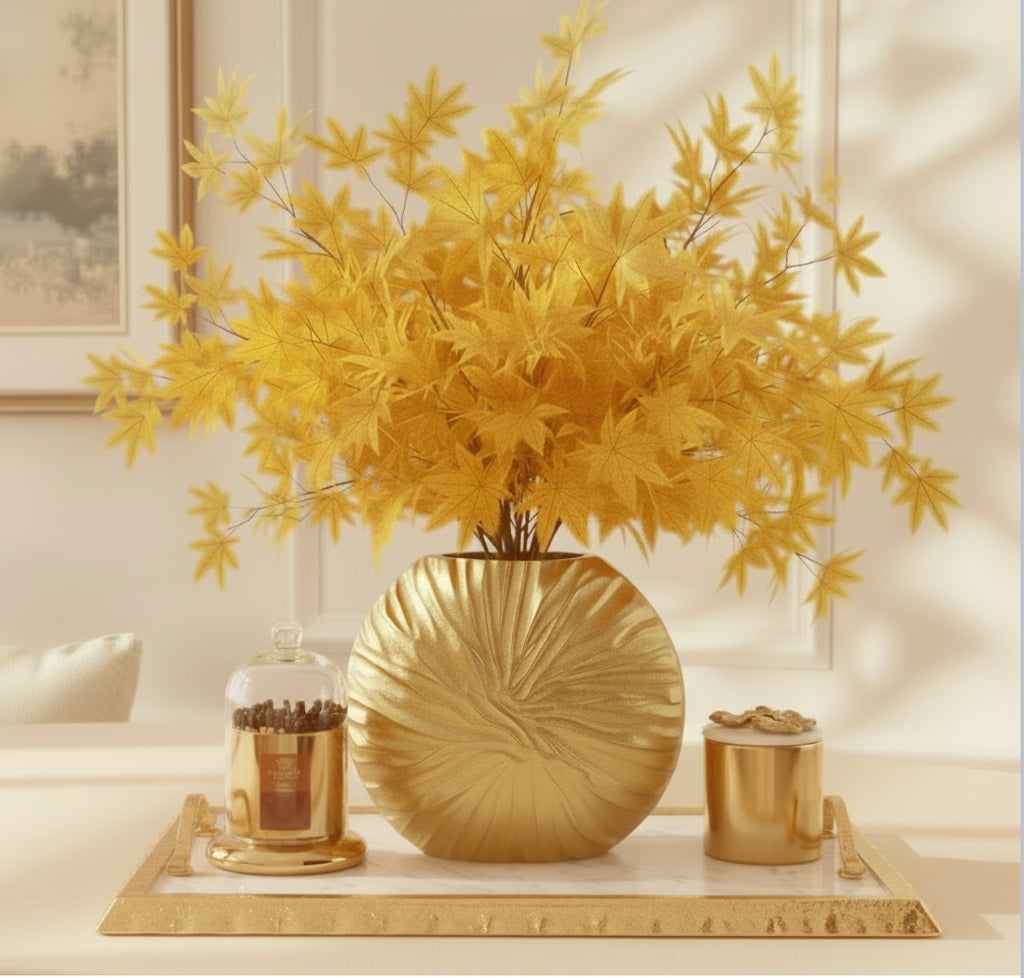 Gold Textured Vase Circle Shape