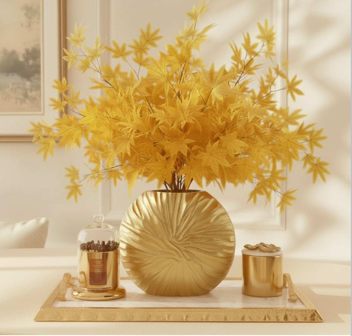 Gold Textured Vase Circle Shape