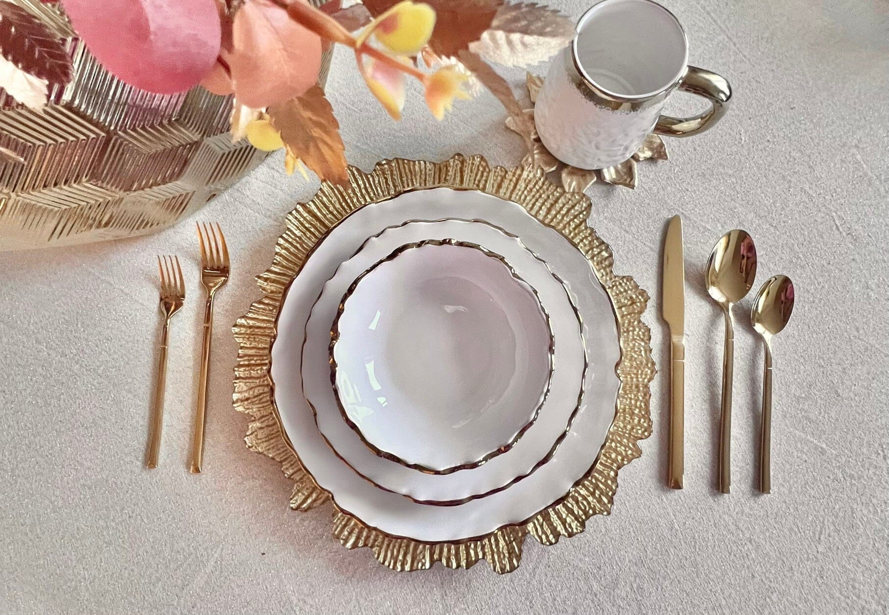 White Dinner Set Gold Scalloped Edge Design Dinnerware Sets High Class Touch - Home Decor 