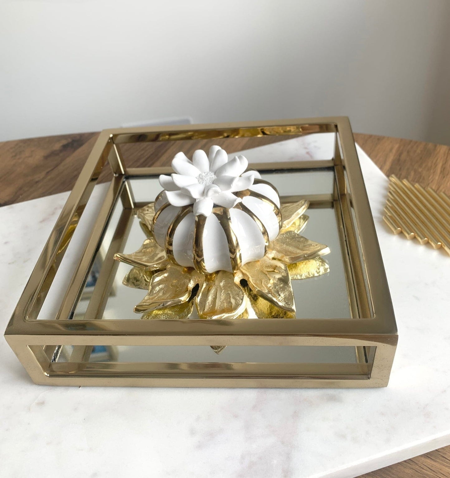 Mirror Base Napkin Holder Napkin Holders & Dispensers High Class Touch - Home Decor 