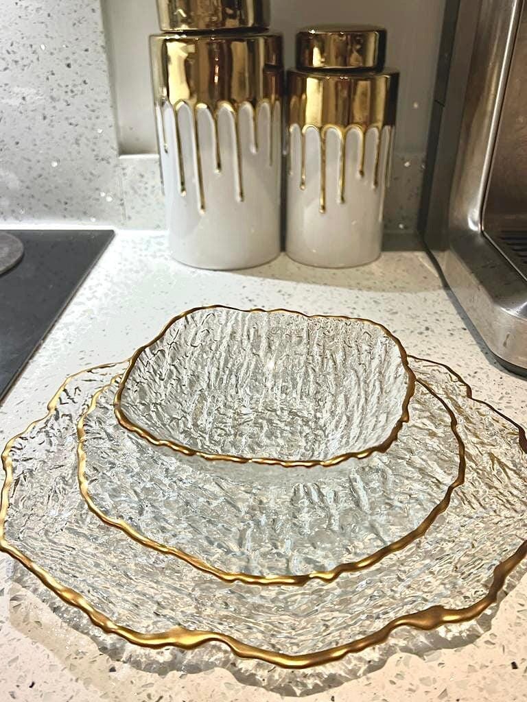 Set of 4 Crushed Glass Salad Plates with Gold Trim Plates High Class Touch - Home Decor 