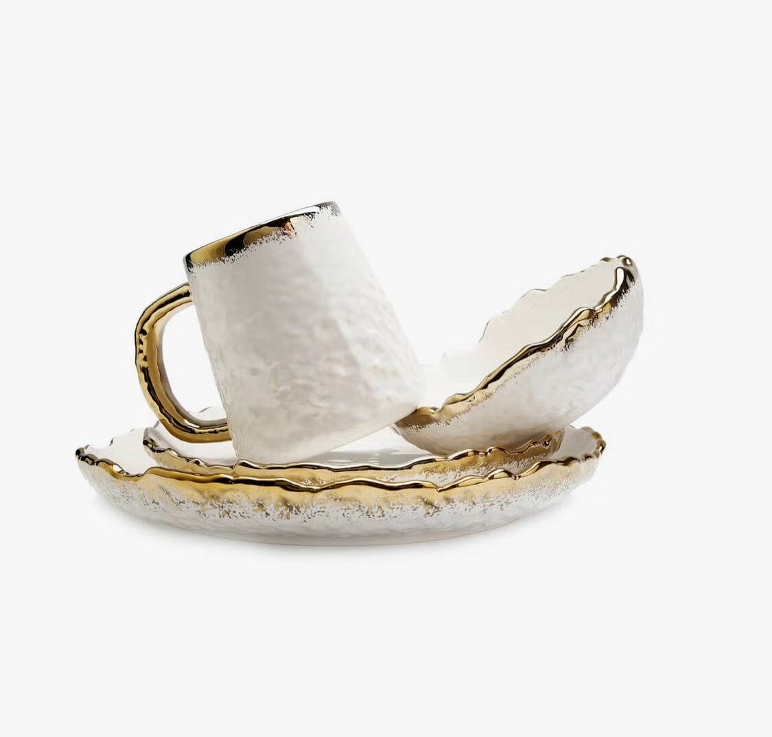 White Dinner Set Gold Scalloped Edge Design Dinnerware Sets High Class Touch - Home Decor 